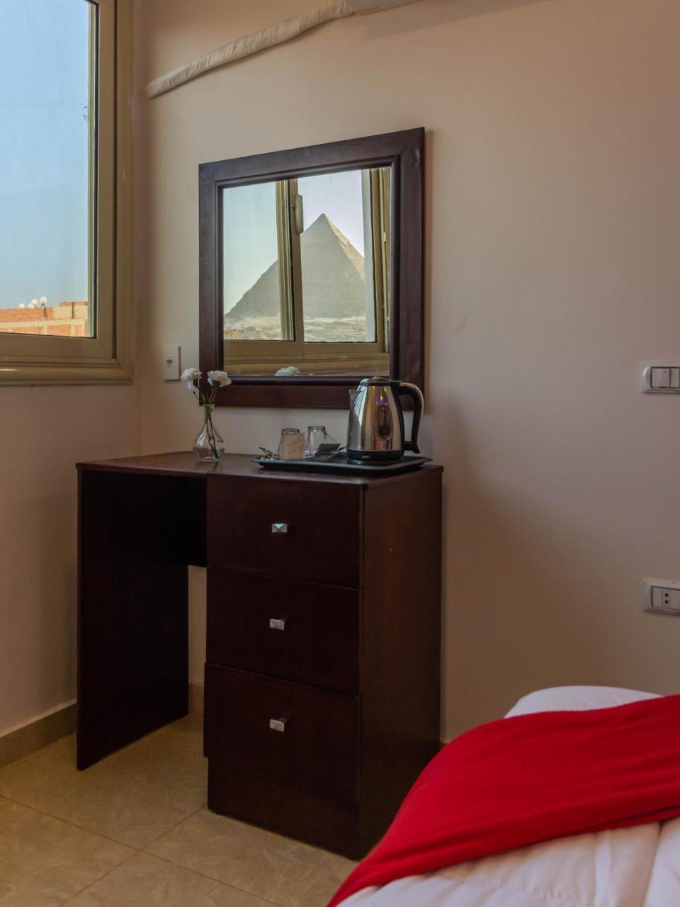 Amon Holiday Pyramids Inn Kafret el-Gabal Extérieur photo